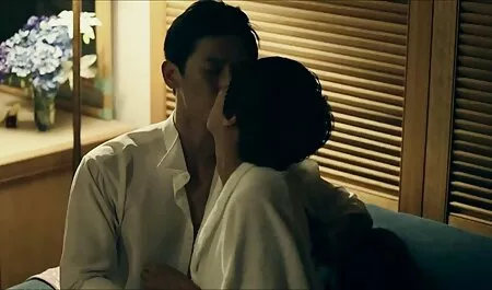 Chết tiệt các cô gái tóc vàng trong những thằng khốn. sec gai cuc xinh