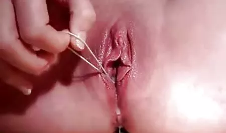 Bà lây phim sec gai chan dai lan cô gái trẻ trong Cooney
