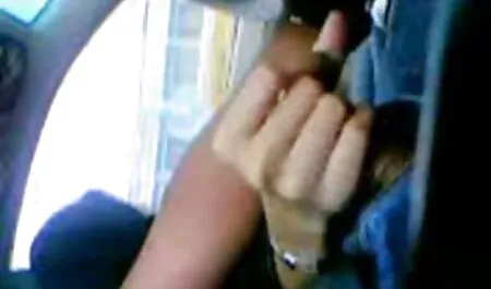 Mẹ tìm thấy một người đàn ông trong phim sec gai x phòng tắm và fuck her