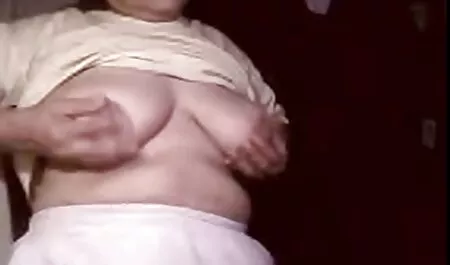 Mẹ đẹp với phin sec gai dep cô gái da đen móng tay